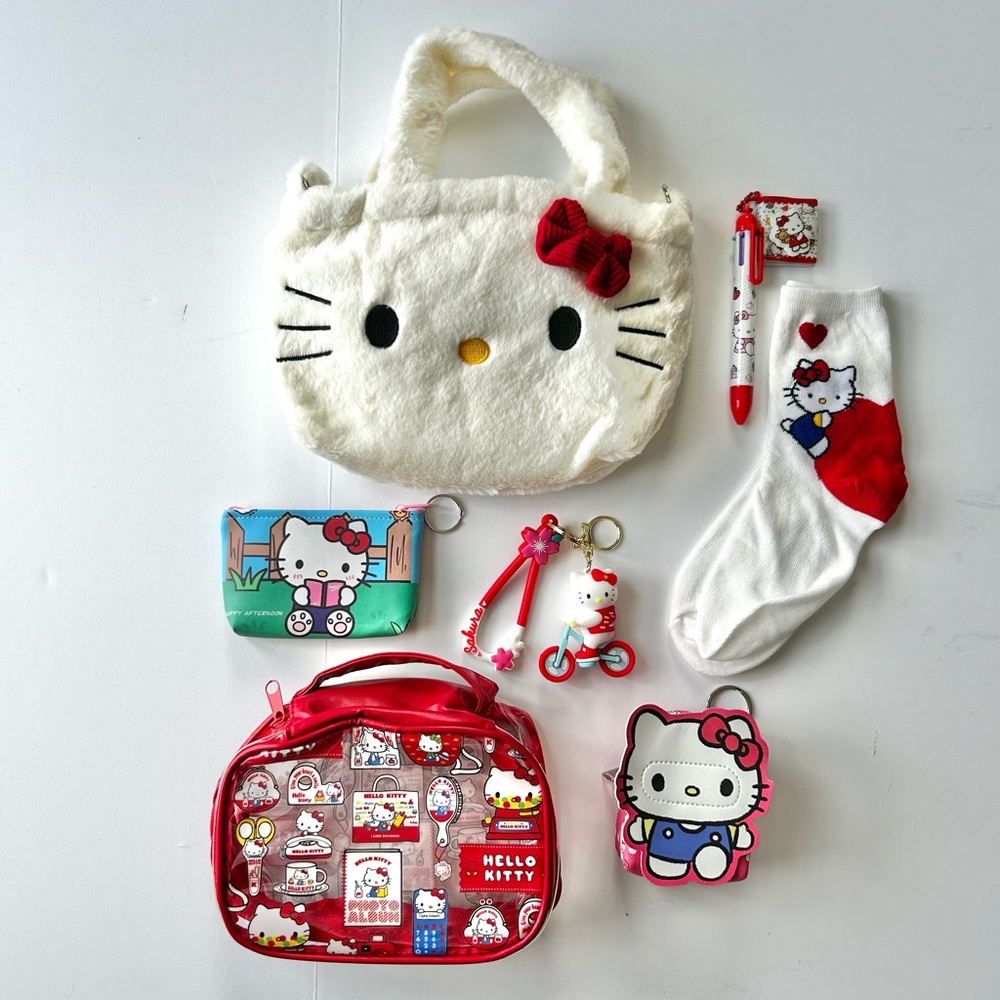 ❤️(HK0009) Hello Kitty Adorable 7-Piece Bundle - Picture 11 of 11